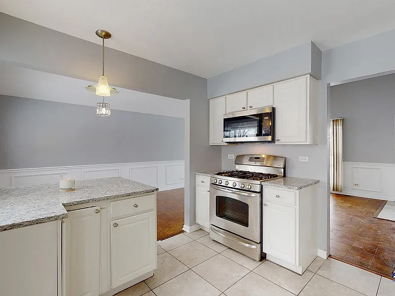 224 Berry St — Photo 9