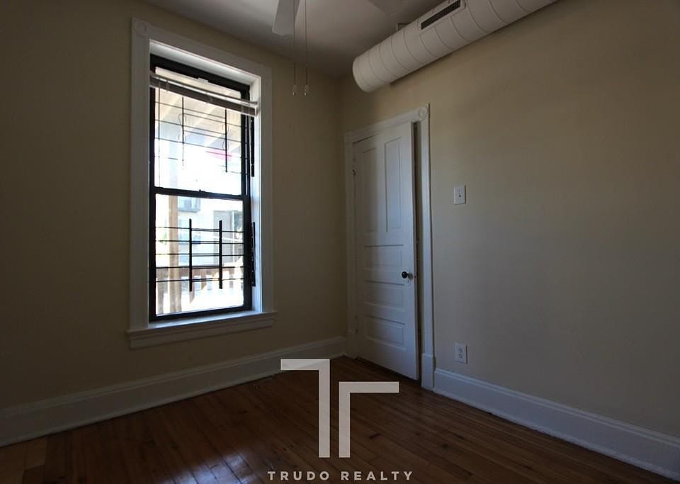 1st image of 3525 N Wilton Ave #2Q