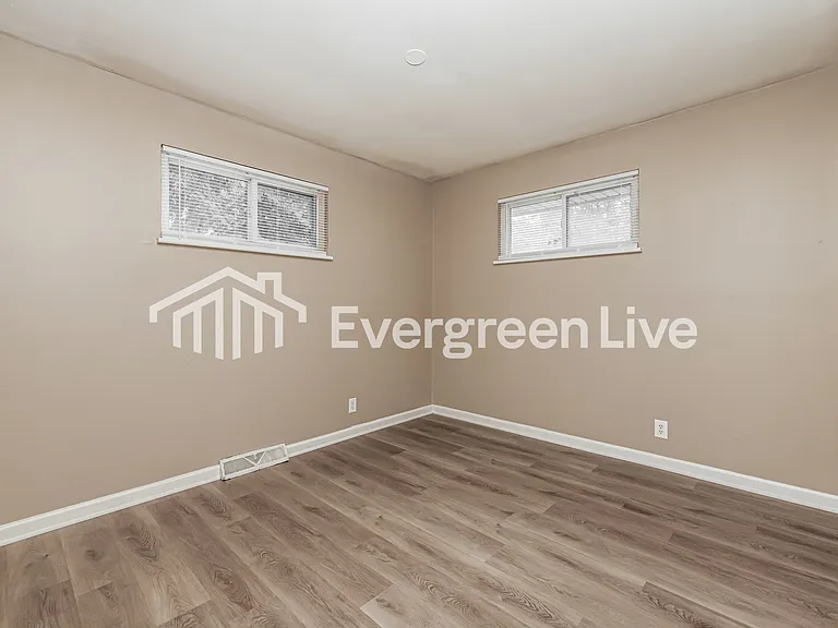4634 Woodland Hills Blvd — Photo 13
