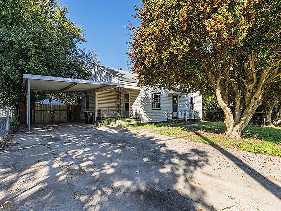 2nd image of 920 McArthur Blvd