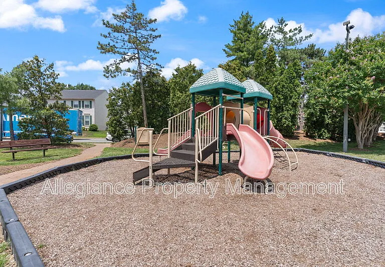 8073 Morning Meadow Ct — Photo 41