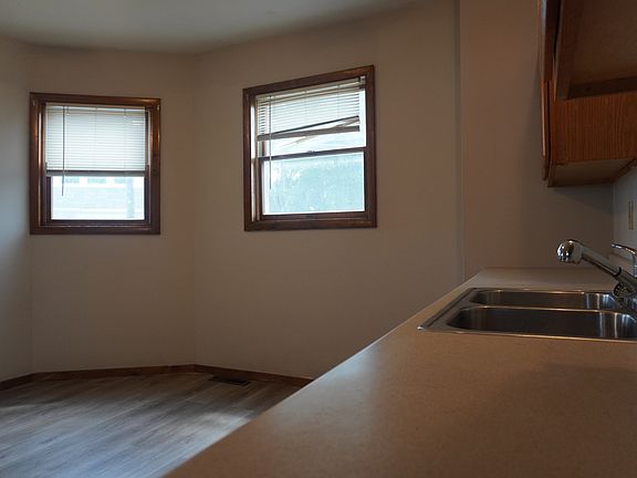 3rd image of 63 Grace St APT 1