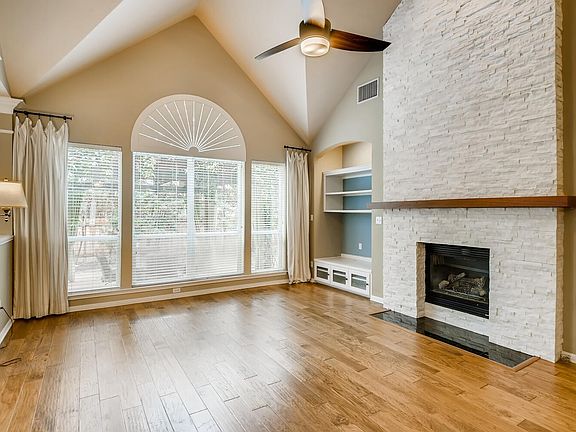 5th image of 1606 Buttercup Creek Blvd