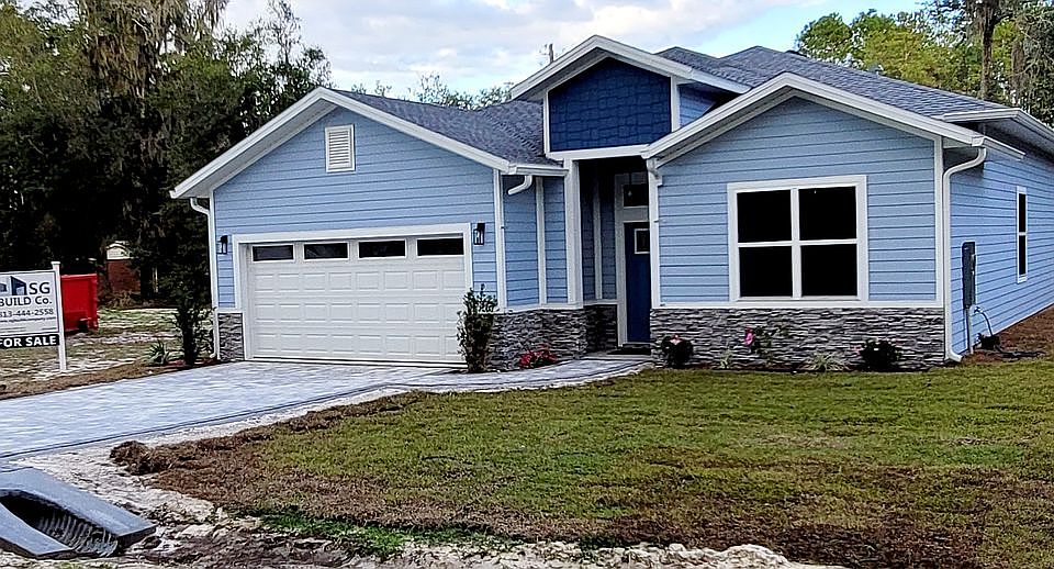 1st image of 155 NW Meadowlark Dr