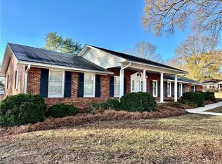 1630 Chesborough Rd, Winston Salem, NC 27127