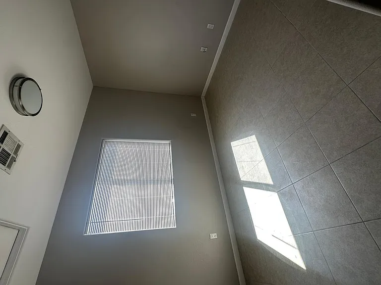 1714 S 5th St — Photo 11