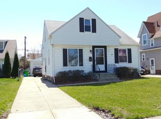 29216 Oakdale Rd, Eastlake, OH 44095