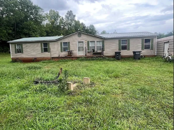 130 Vectra Dr, Statesville, NC 28625