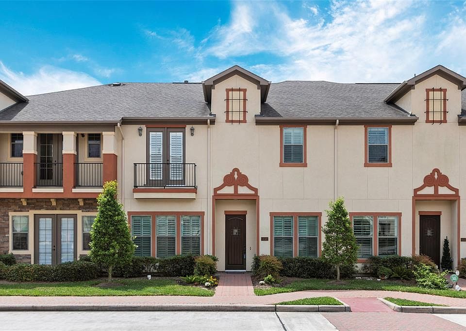 1st image of 14560 San Pietro Dr