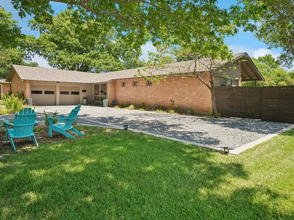 10816 Pinocchio Dr, Dallas, TX 75229