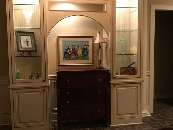 Entry Way/Custom Cabinets 