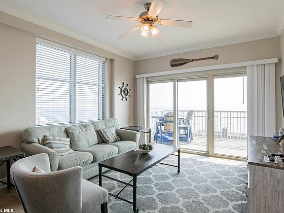 4th image of 1010 Beach Blvd #1501
