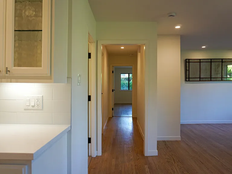30 Genevra Rd — Photo 17