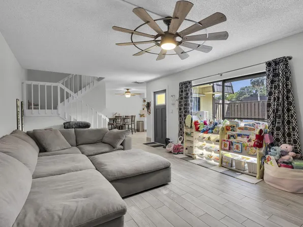 1302 13 Court, Palm Beach Gardens, FL 33410