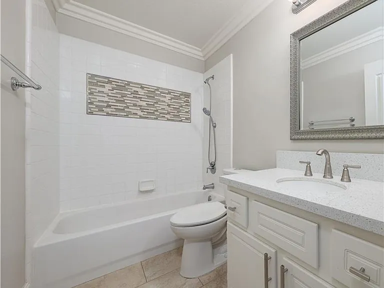 18571 Amalia Ln — Photo 31