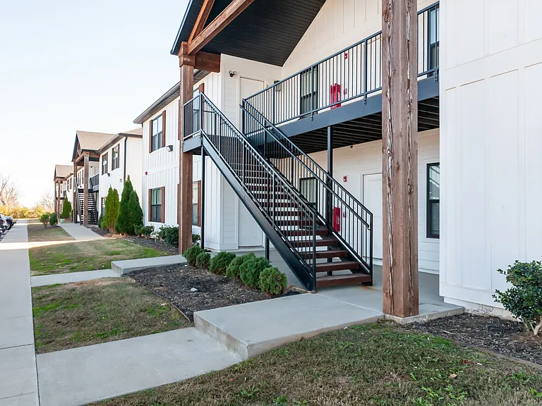The Aviator Apartments — Photo 101