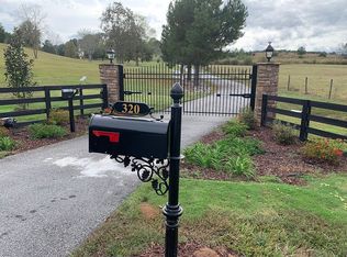320 Eddie Allen Rd, Grantville, GA 30220