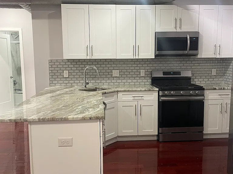 929 Marlborough St #16C — Photo 1