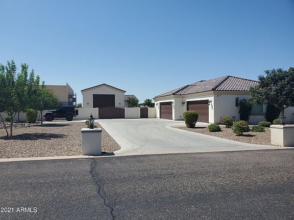 5th image of 35594 N Creekside Ln
