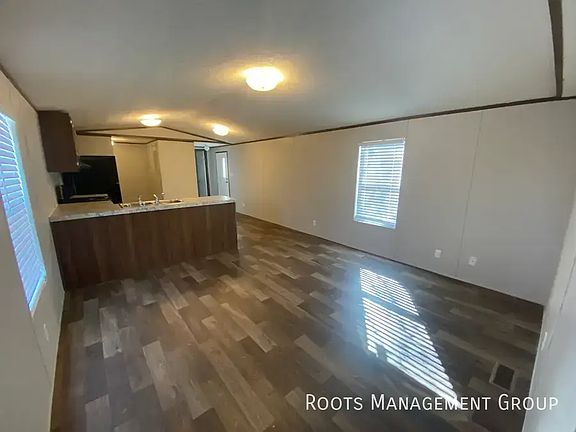 5th image of 105 Becky Dr #105