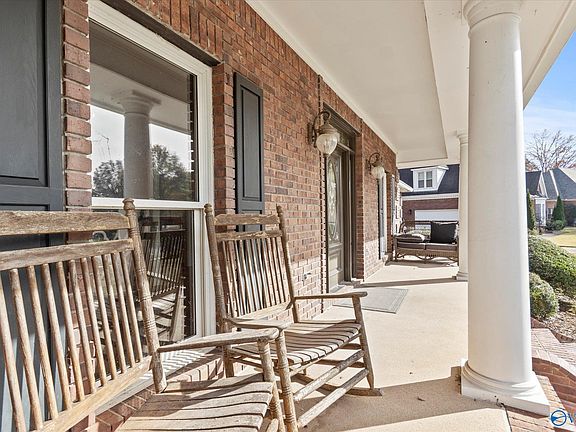 5th image of 2743 Whistler Ln SE
