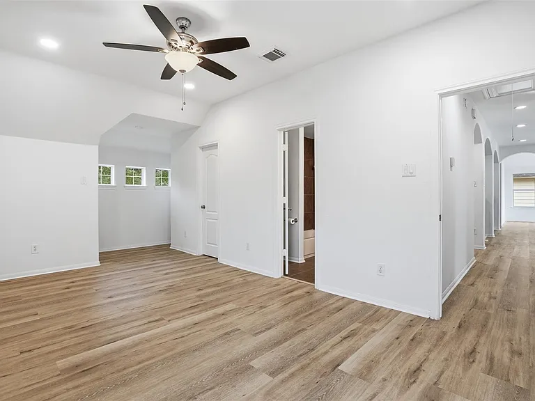 2802 Kestrel Trace Ln — Photo 35
