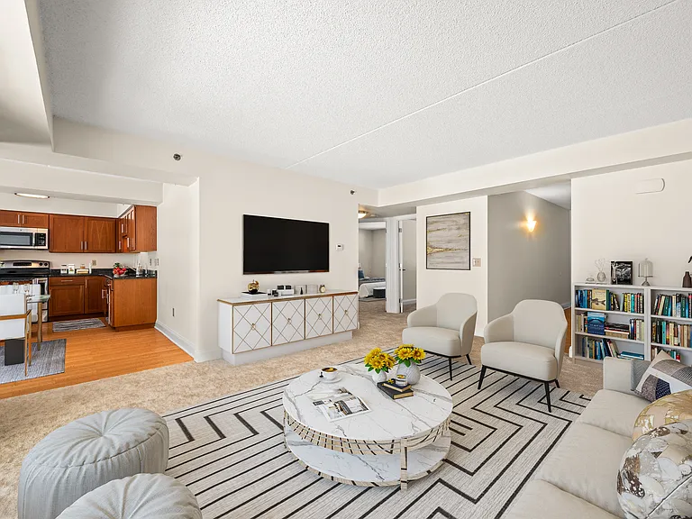 Chaddwell Apartments — Photo 2