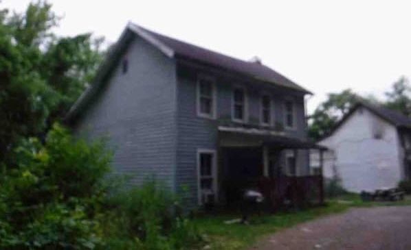 2nd image of 930 Harvey St