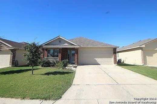 9135 Mare Hunt — Photo 1