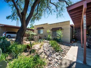 8308 N Mesquite Shadows Dr, Tucson, AZ 85704