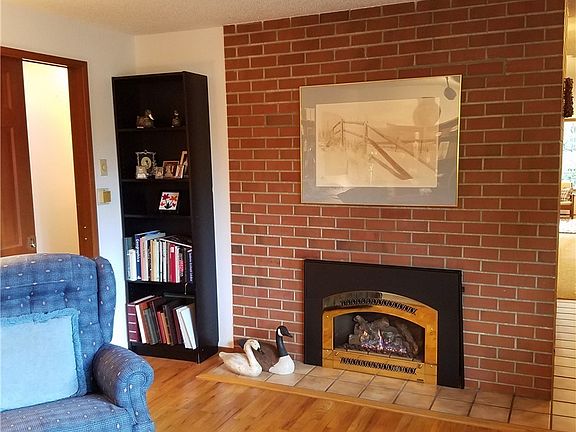 5th image of 9424 108th St SW