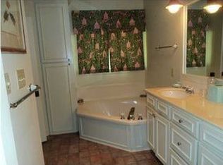 6553 Bay Rd, Mobile, AL 36605