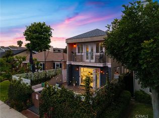 215 Knoxville Ave, Huntington Beach, CA 92648