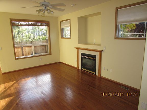 3rd image of 12427 63rd Ave E