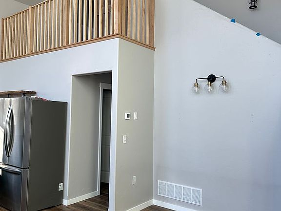 5th image of 13304 E Cayuga Ave
