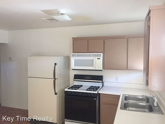 4th image of 1495 Church Dr APT 1