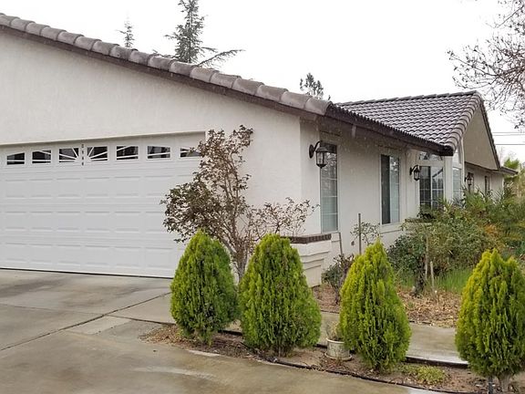 4th image of 8323 Peach Ave
