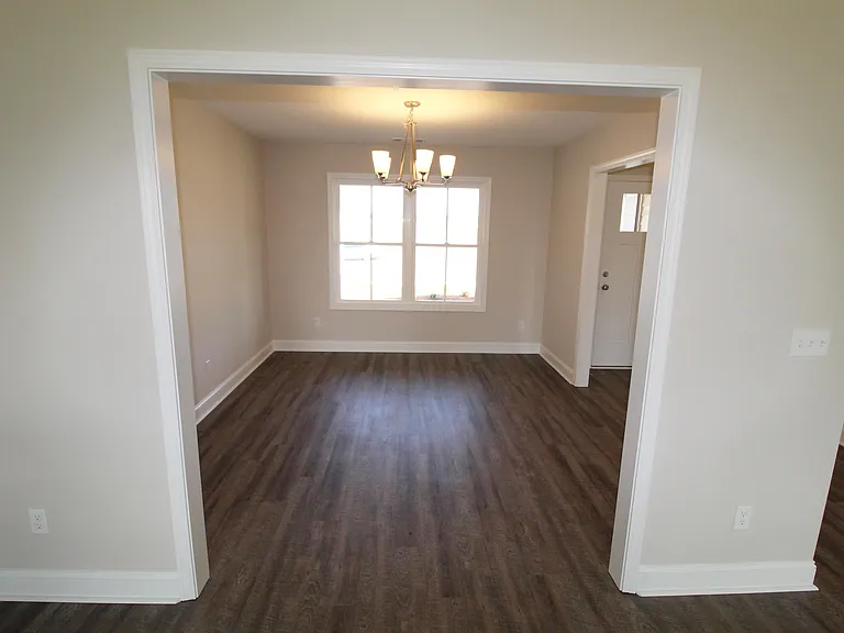 406 Noble Ct — Photo 17