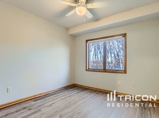 937 5th Ave SW, Forest Lake, MN 55025