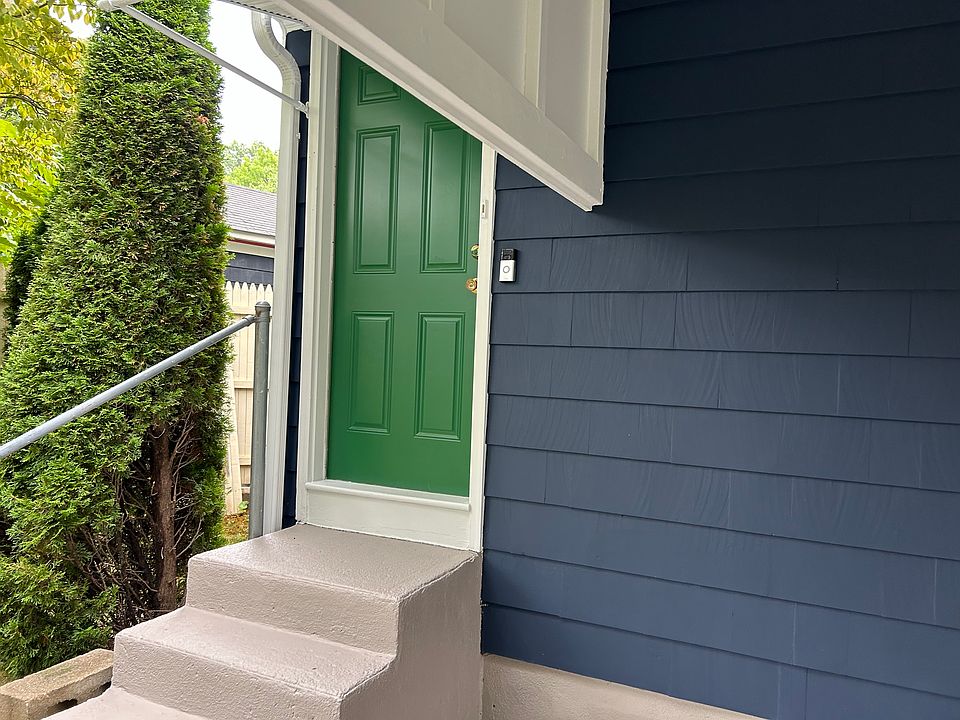 This is the back entrance, private entrance to the apartment