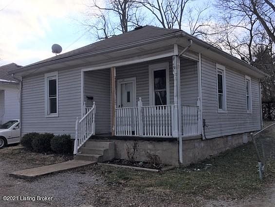 2nd image of 610 Crescent Ct