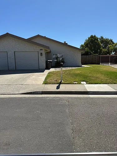 1266 Hartford Cir Photo 1