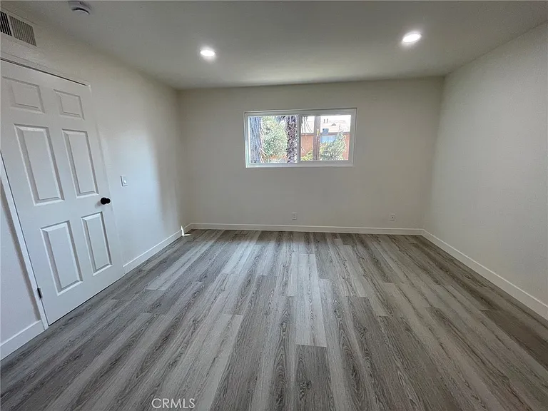1131 S Alta Vista Ave #F — Photo 18