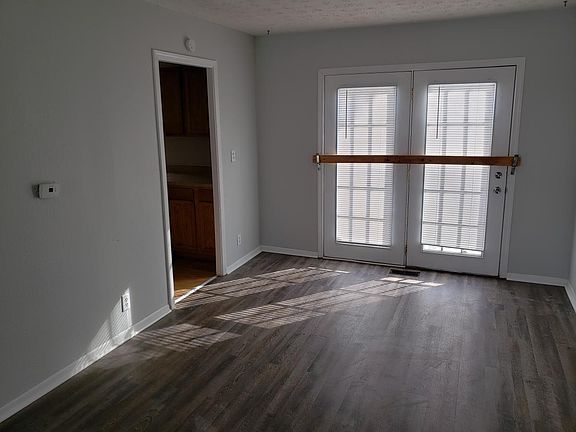 4th image of 3617 N Norfolk St