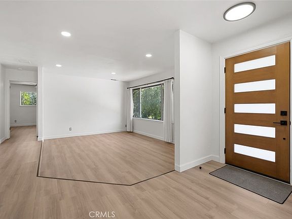 4th image of 4595 Estrada Ave