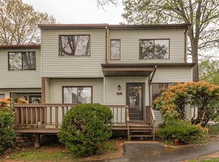 71 Cypress Rd #71, Newington, CT 06111