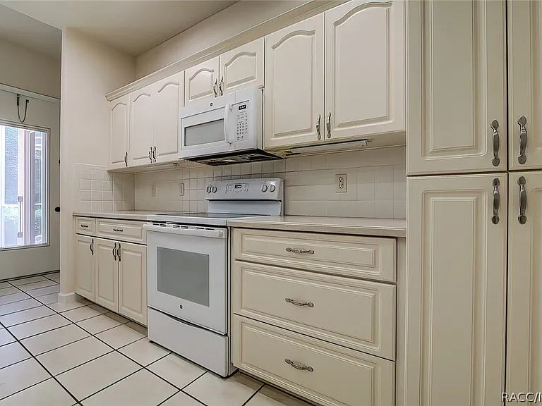 4 Dahoon Dr — Photo 11