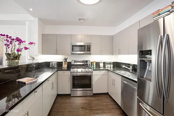 Rented by Corcoran | media 14