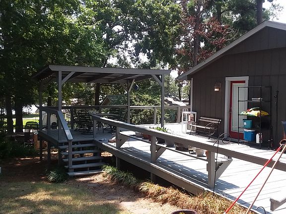 Large wrap around deck!