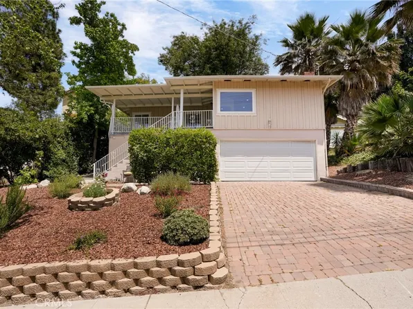 21823 Providencia St, Woodland Hills, CA 91364